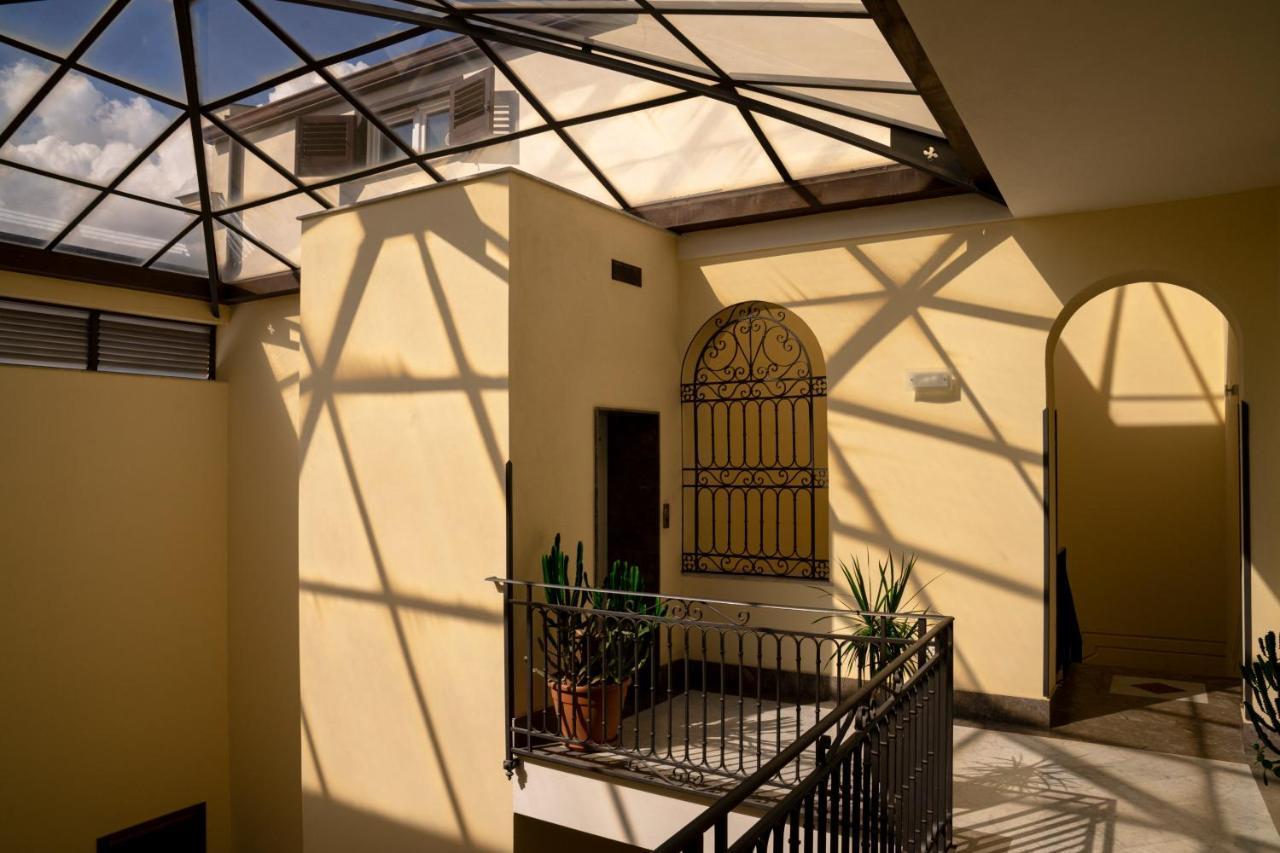 Sopra Moltivolti Guesthouse Palerme Extérieur photo